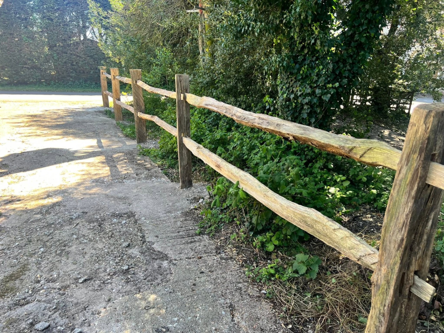 Cleft chestnut post & rail fencing